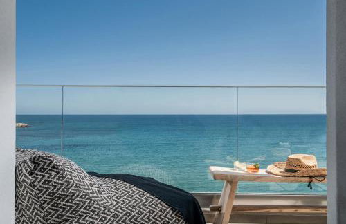 Khroma Luxury Suite 1 Beach front apartment - Photo 6