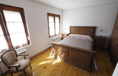 CASA PURI - ACOGEDORA CASA CON PARKING y PATIO INTERIOR - Foto 2