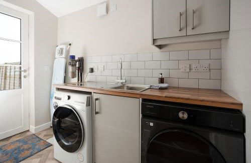 Swallow's Nest, farm get away with hot tub - Foto 26