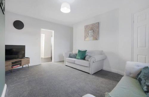 NEW! 2BR in West Terrace, Sleeps 4 - Photo 1