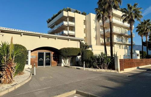 V030 - Port Canigo - Foto 41