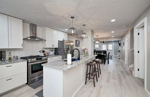 Spacious home away from home! Hot tub! - Photo 16