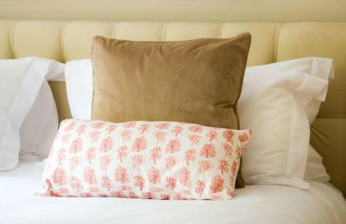 Pet Friendly Apartment with Rural Views & Parking - Foto 8