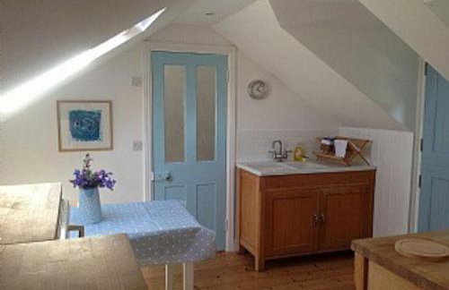 Amazing seaside Loft apartment with sea views . - Photo 10