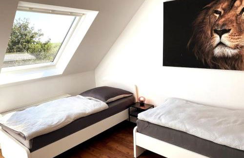 Worker Place Bedburg Hau - Foto 20