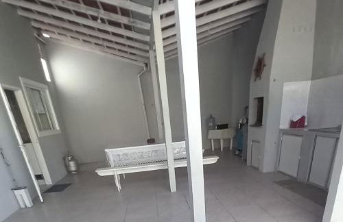 Casa ampla com 3 quartos com ar condicionado a 50mts da praia - Photo 16