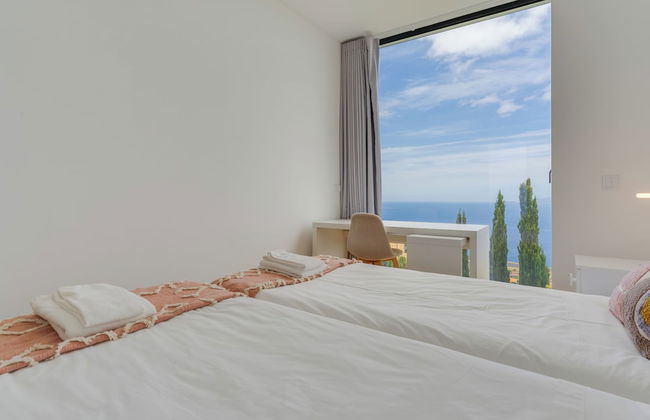 Cristiano Ronaldo Airport View - Foto 2