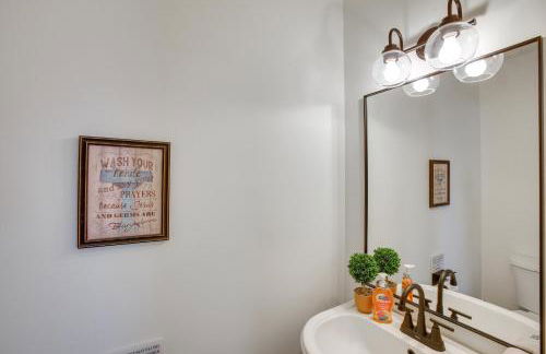 Private Deck and Game Room Portland Group Getaway - Foto 12