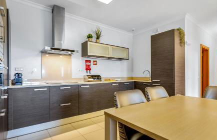 Vale da Ribeira 2BDR House W/ Pool by LovelyStay - Foto 12