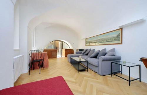 Pantheon Apartment with private terrace - Photo 6