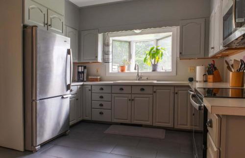 Luxury Estate with Wood Stove and Hot Tub - Dancing Doe Estate - Foto 22