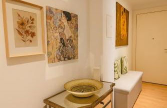 glorious cloud apartment - Photo 16