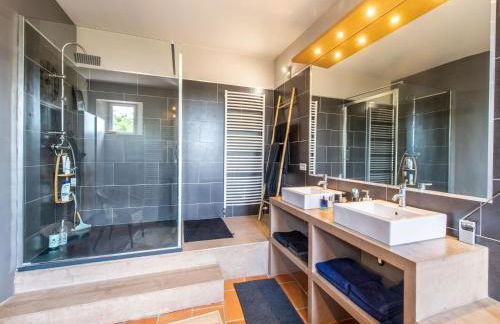 Mansion With Swimming Pool - Foto 60