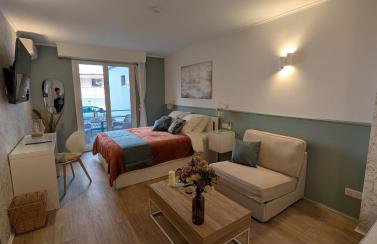 Luxury studio next to beaches and old town Antibes - Foto 1