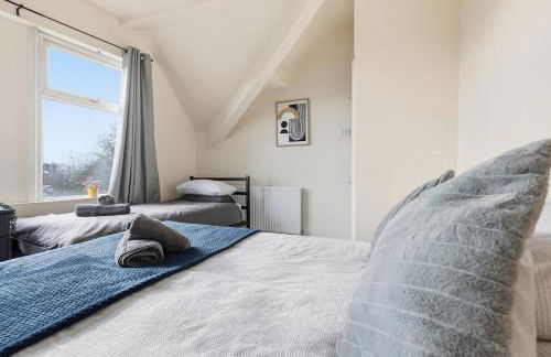 Chorlton Central l Long Stays lGroups Relocatorsl - Foto 3