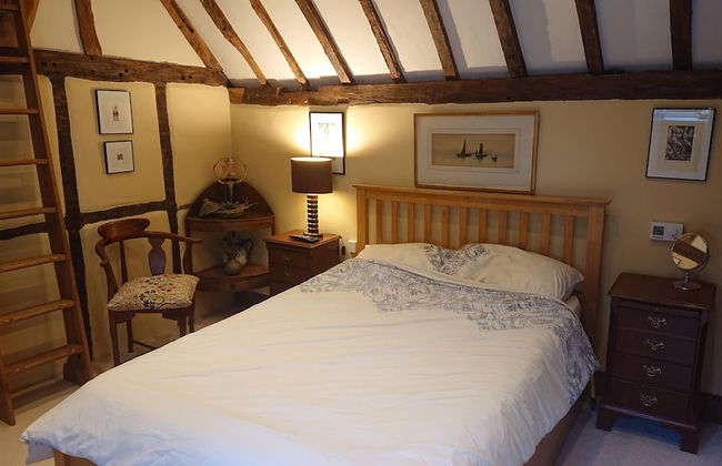 Charming 17th Century 2-bed Cottage in Medmenham - Foto 5