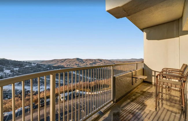 Uhost AI 2BR Condo Scenic Mountain Retreat - Foto 23