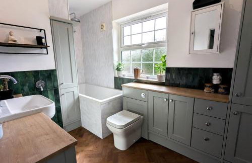 Quirky & cosy 1 or 2 bedroom house in peaceful village - Photo 15