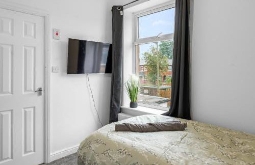 Unique 3 Bedrooms, 3 Ensuite, FREE WiFi, Private Parking - Foto 33