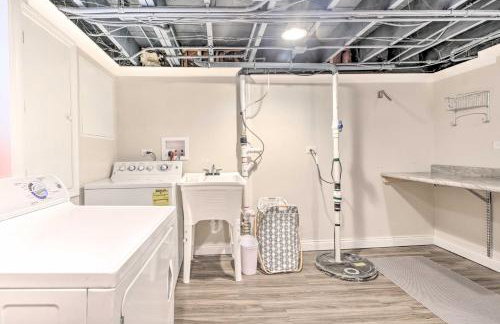 Home with Office and Yard 25 Mi to Downtown Chicago! - Foto 30