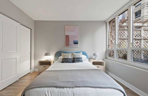 The Bernadin- Designer 3BR City Center with Balcony - Photo 11