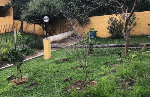 CASA SURYA, Piscina Fantástica, Churrasqueira, Completa, 18 HÓSPEDES na REGIÃO DOS LAGOS - Casa de Campo - Foto 51