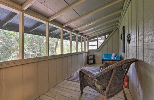 Chic A-Frame Escape with Fire Pit - Private Property - Foto 3