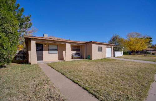 1 Mi to ENMU Portales Family Home with Yard! - Foto 2