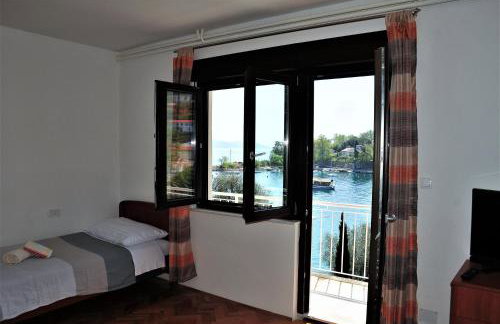 Apartmani Kadmen - Photo 18