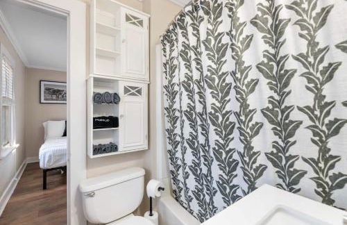 Charming 2 bed 1 bath home near College Hill - Foto 34