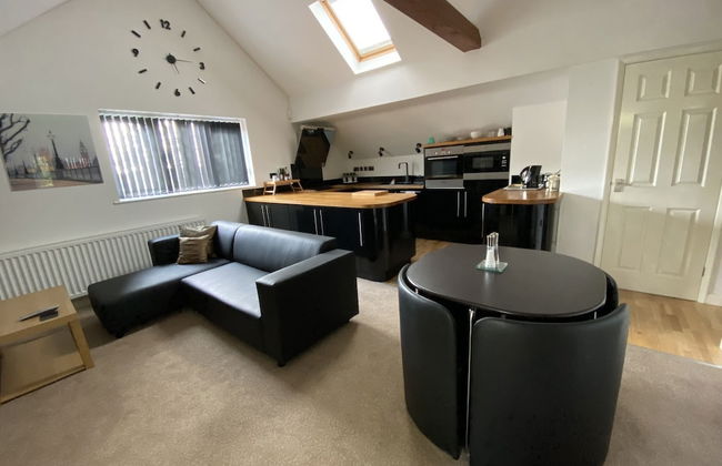 Spacious One Bed Deluxe Apartment in Daventry - Photo 13