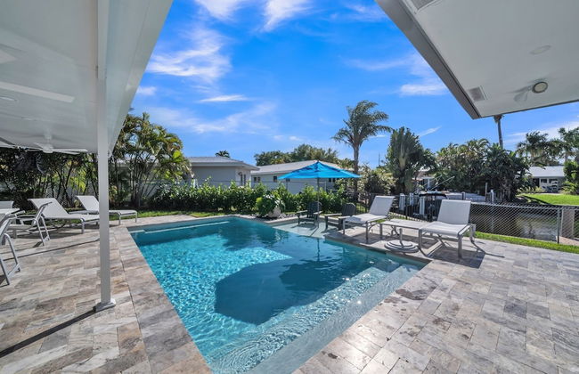 Luxury Waterfront Home Minutes from the Beach by RedAwning - Photo 22