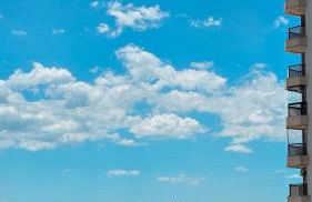 Apartamento Pé na Areia Enseada Guarujá - Foto 1