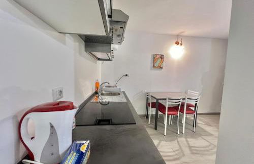 Abruzzi Home, delizioso appartamento e confortevole accanto a Metropolitana Linea Verde, con parcheggio gratuito in strada - Photo 9