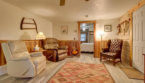 Cozy Augusta Cabin with Furnished Deck and Grill! - Foto 5