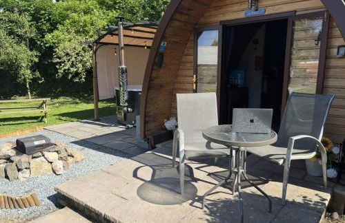 Luxury Hot Tub Glamping with Outdoor Cinema near Newborough Beach – Llanfair Hall - Foto 14