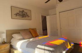 Bright & Spacious Home close to NYC and World Cup - Photo 36