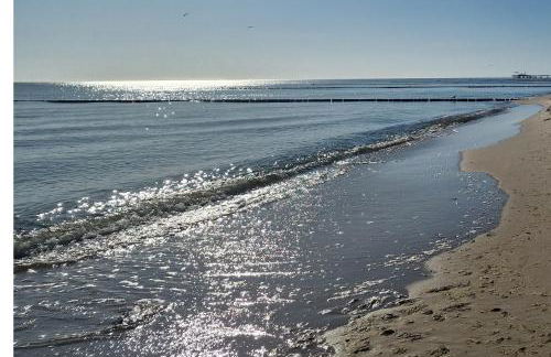 Apartmenthaus-Usedom FamStopp "Kajüte 9" Balkon mit Blick auf den Garten - strandnah - Foto 18
