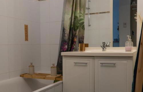 Appartement cosy, calme, lumineux, balcon, parking - Foto 17