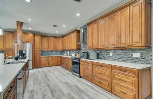 St Petersburg Getaway - 5 Mi to Tropicana Field! - Foto 10