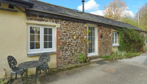 3-bed Cottage - Sleeps 5, Riverside, Hot Tub, Pets - Foto 2