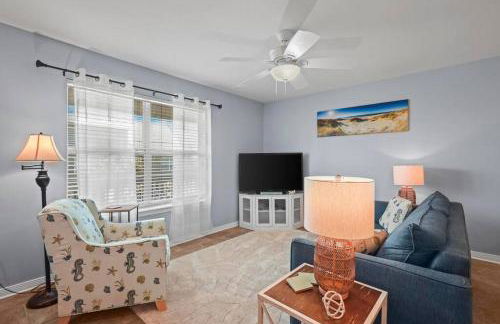 Condo in Gulf Shores King Suite - Photo 18