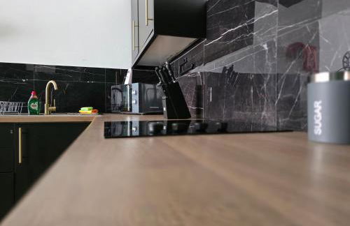 Deluxe 2BR Apartment Near City Center - Sleeps 6 - Foto 33