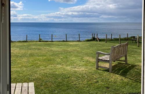 3 The Coastguards - Foto 2