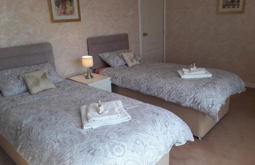 Hilltop House - Photo 5