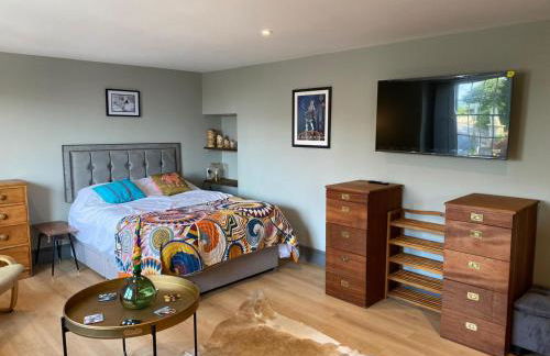 Beautiful Retro Flat above Pub. - Foto 1