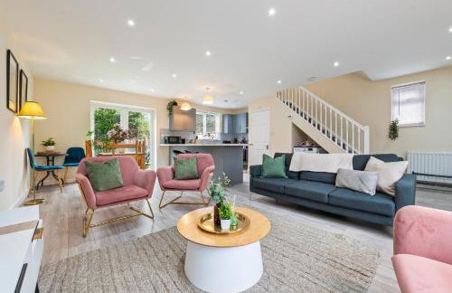 Spacious 3-Bed Home with Driveway Parking - Gloucester - Foto 26