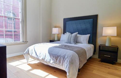 The Docent's Collection - Photo 55