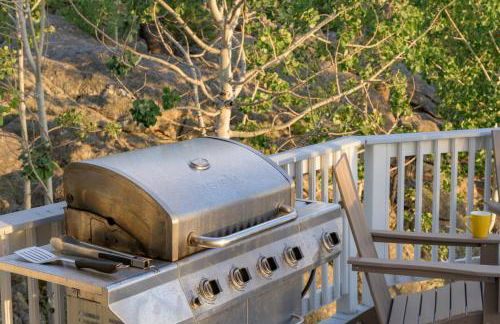 Luxe 4BR Mtn Retreat With Stunning Views Near Ski AndHikes - Foto 41