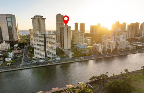 Honu Hale Penthouse 2 BDR Ocean View Waikiki - Photo 70